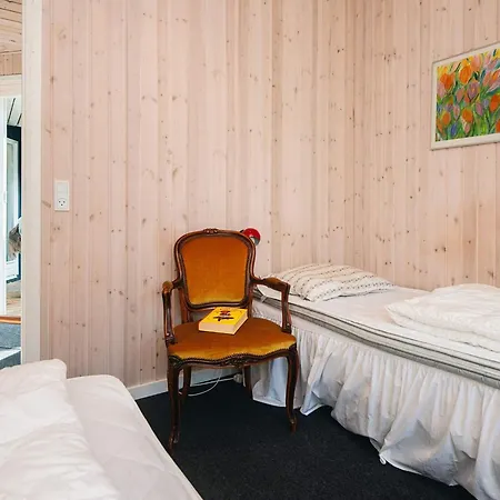 8 Person In Vakantiehuis Fårvang